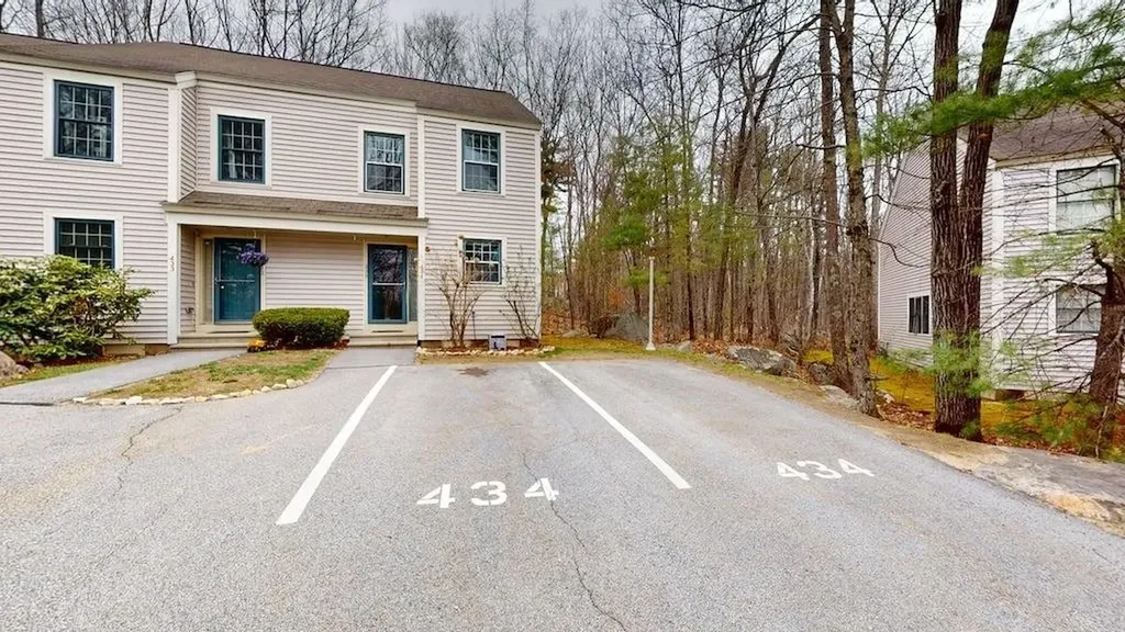 1465 Hooksett Road Hooksett NH 03106