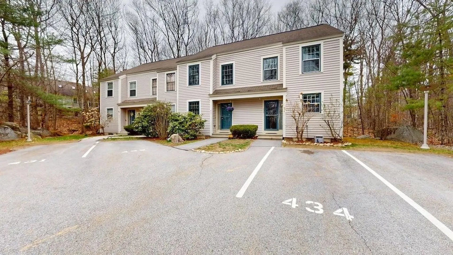 1465 Hooksett Road Hooksett NH 03106