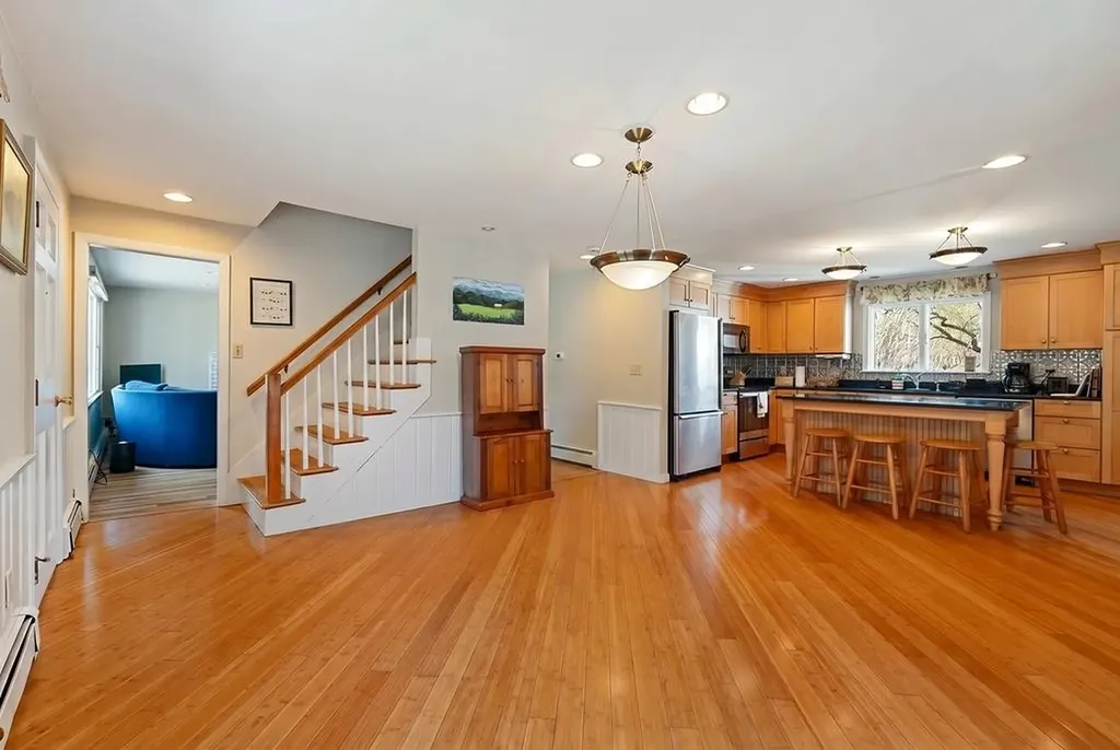 2 Shirley Lane Stratham NH 03885