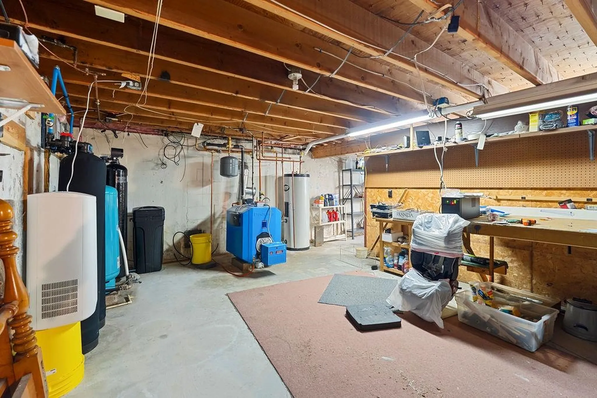 2 Shirley Lane Stratham NH 03885