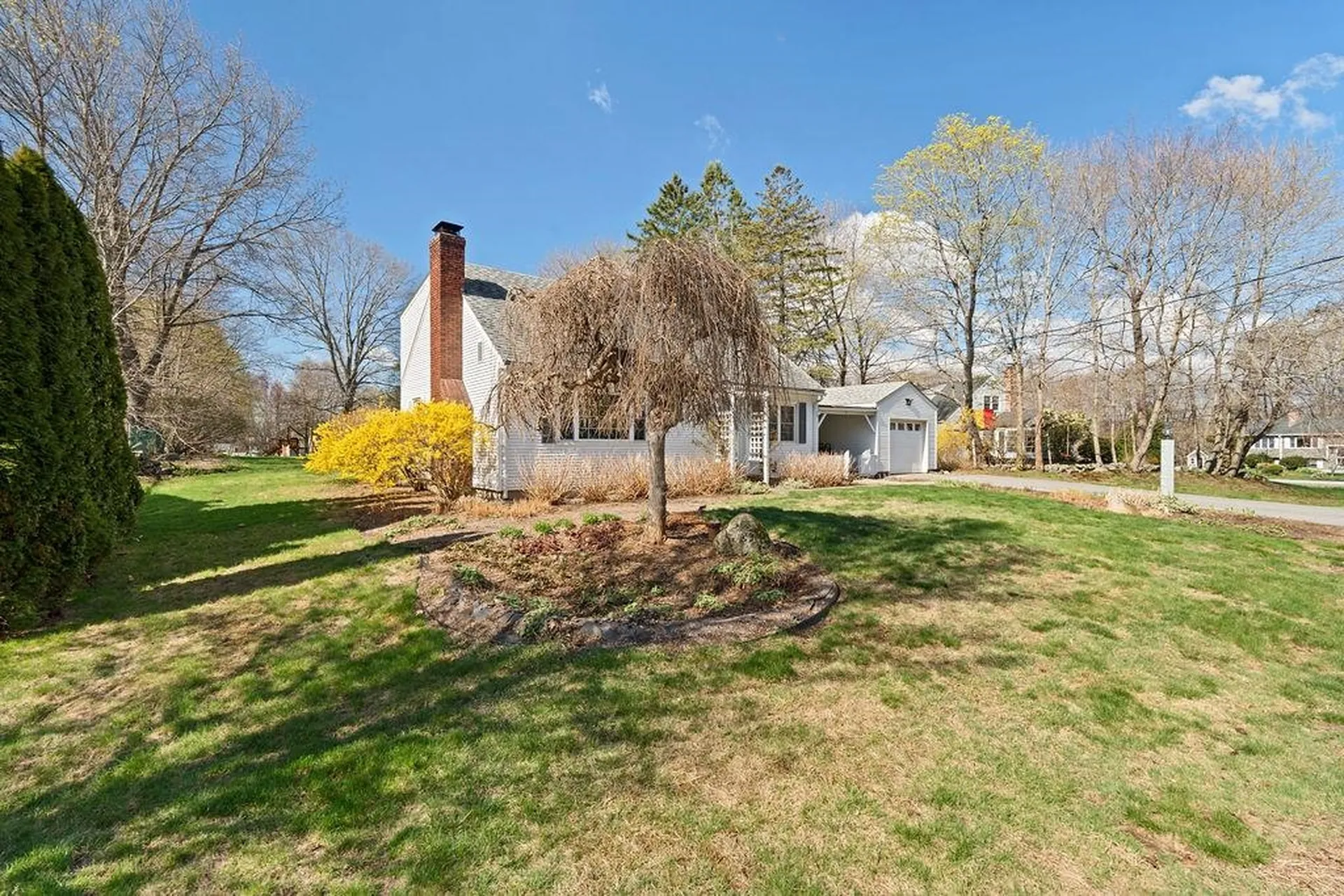 2 Shirley Lane Stratham NH 03885