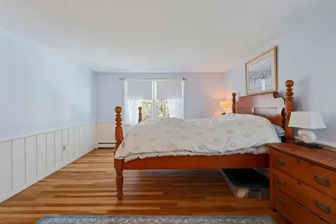 2 Shirley Lane Stratham NH 03885
