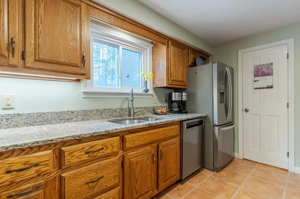 153 Coffin Road Epping NH 03042