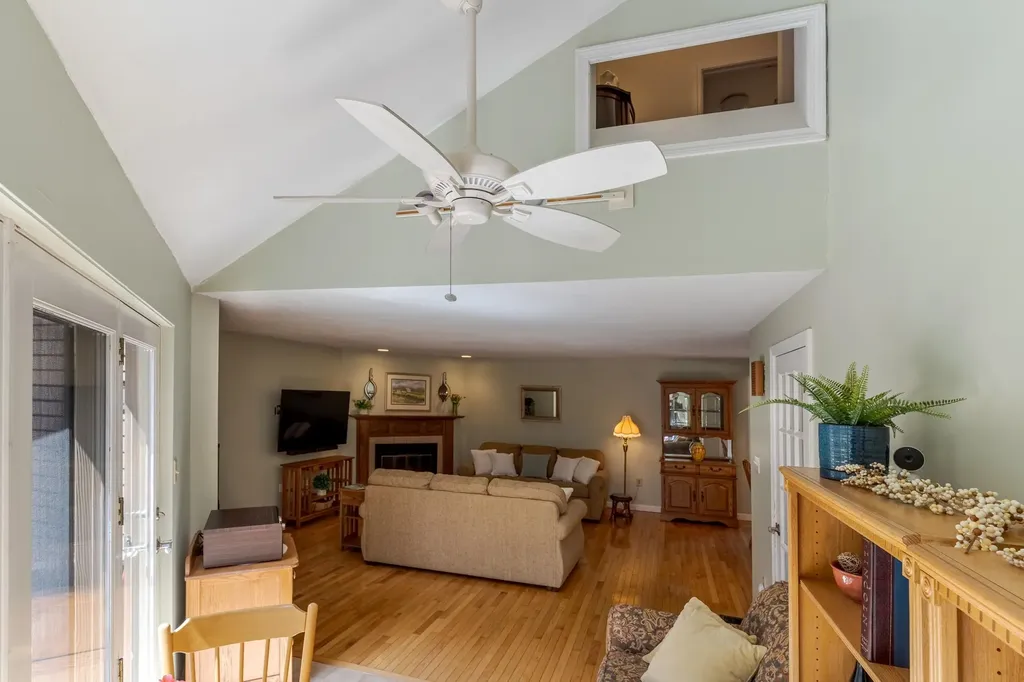 153 Coffin Road Epping NH 03042