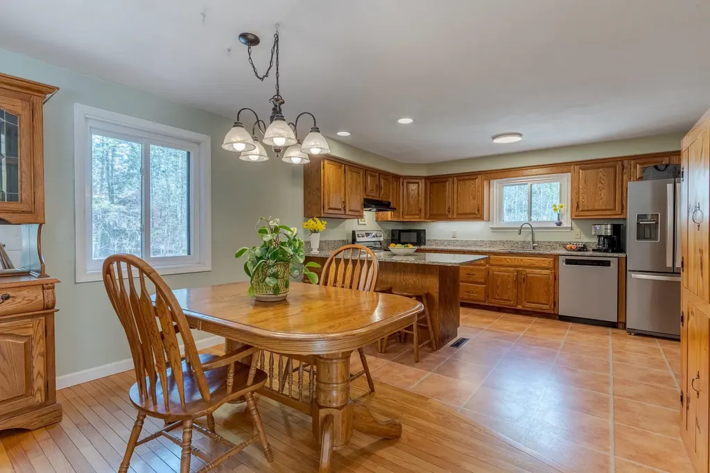 153 Coffin Road Epping NH 03042