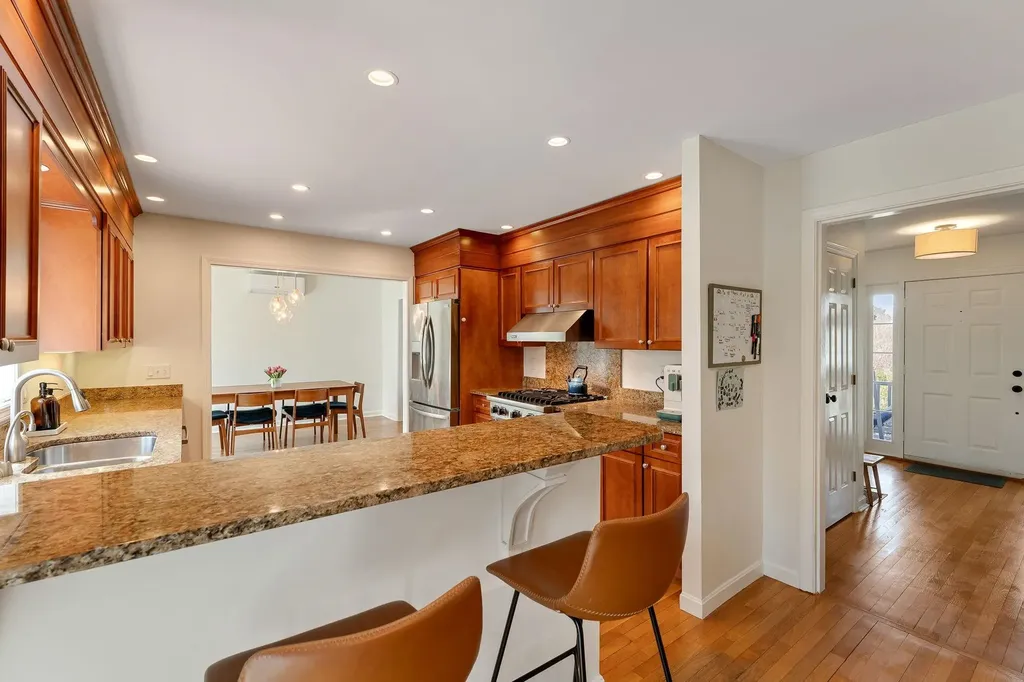 5 Harbor Ridge Road South Burlington VT 05403