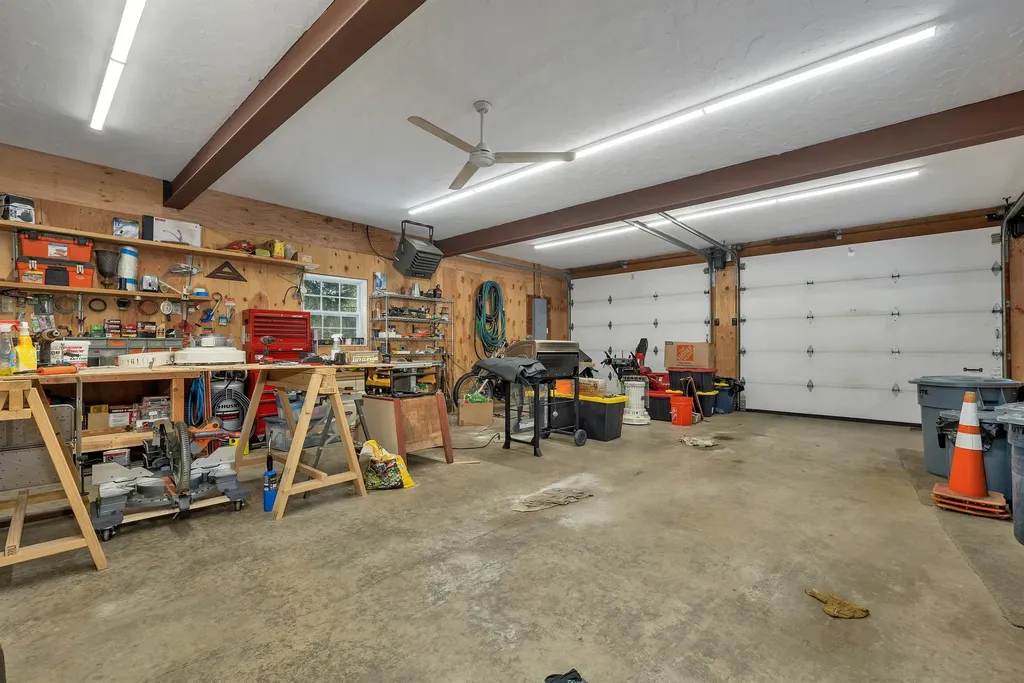 9 Fairway Drive New Hampton NH 03256