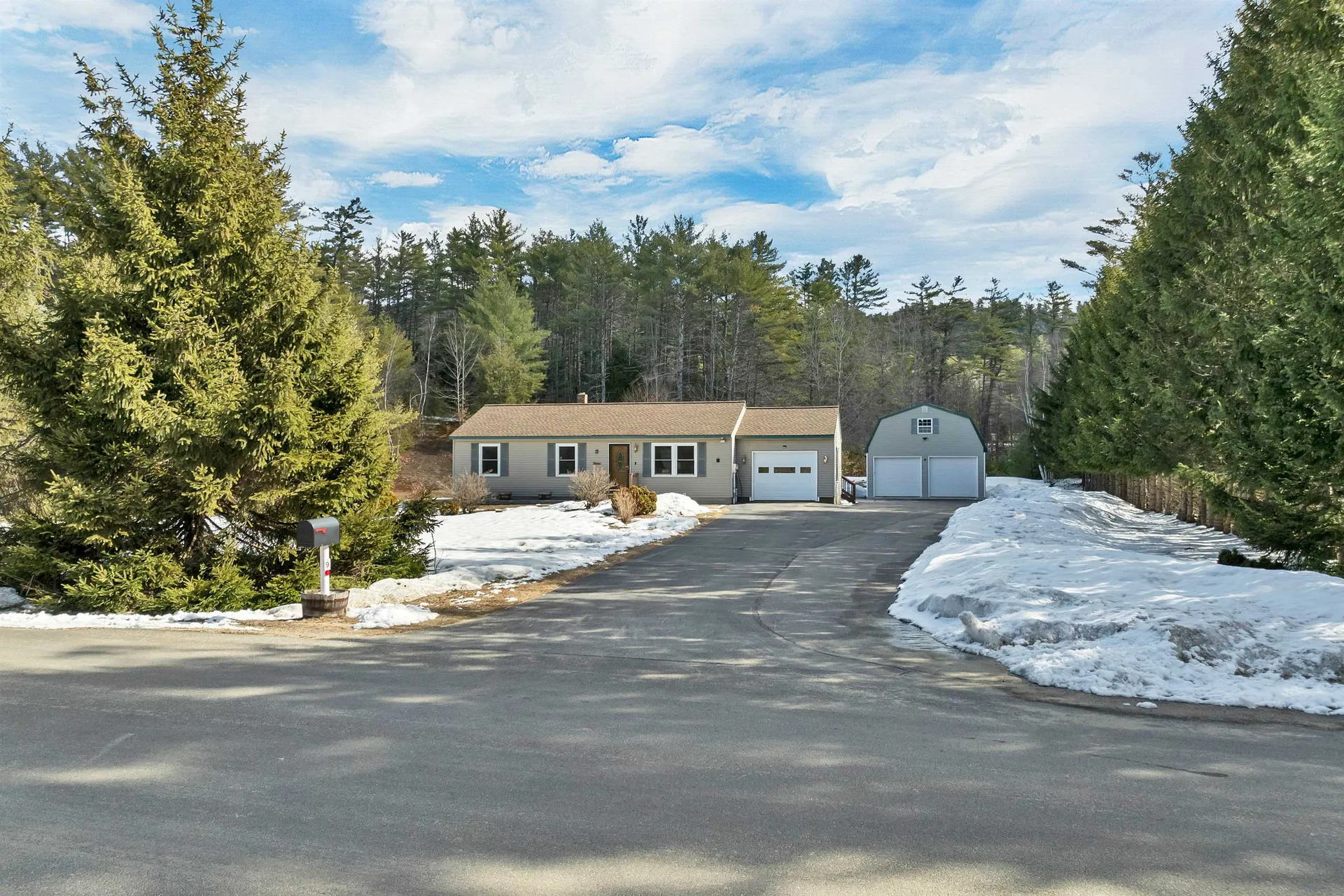 9 Fairway Drive New Hampton NH 03256