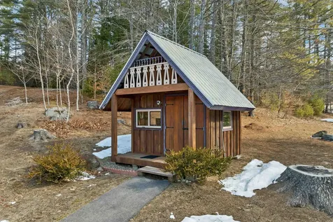 9 Fairway Drive New Hampton NH 03256