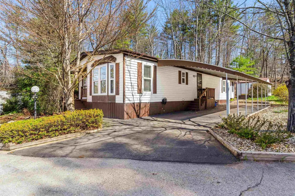 19 Kelly Court Goffstown NH 03045