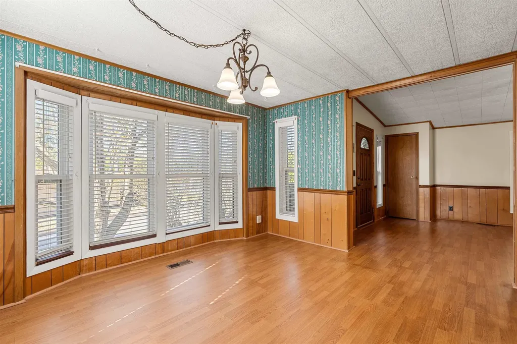 19 Kelly Court Goffstown NH 03045