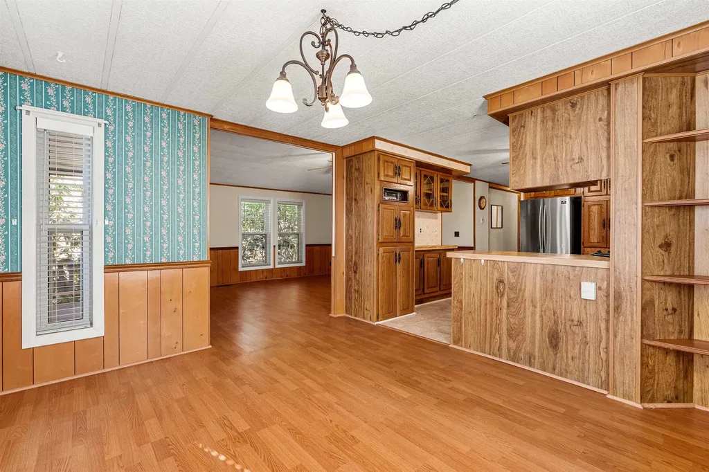19 Kelly Court Goffstown NH 03045
