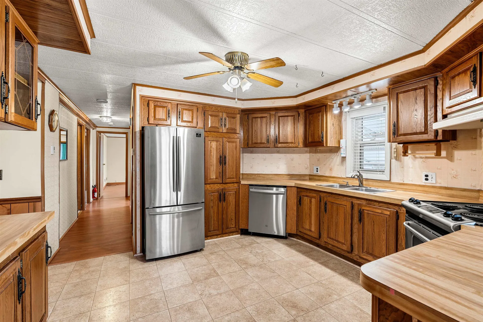 19 Kelly Court Goffstown NH 03045