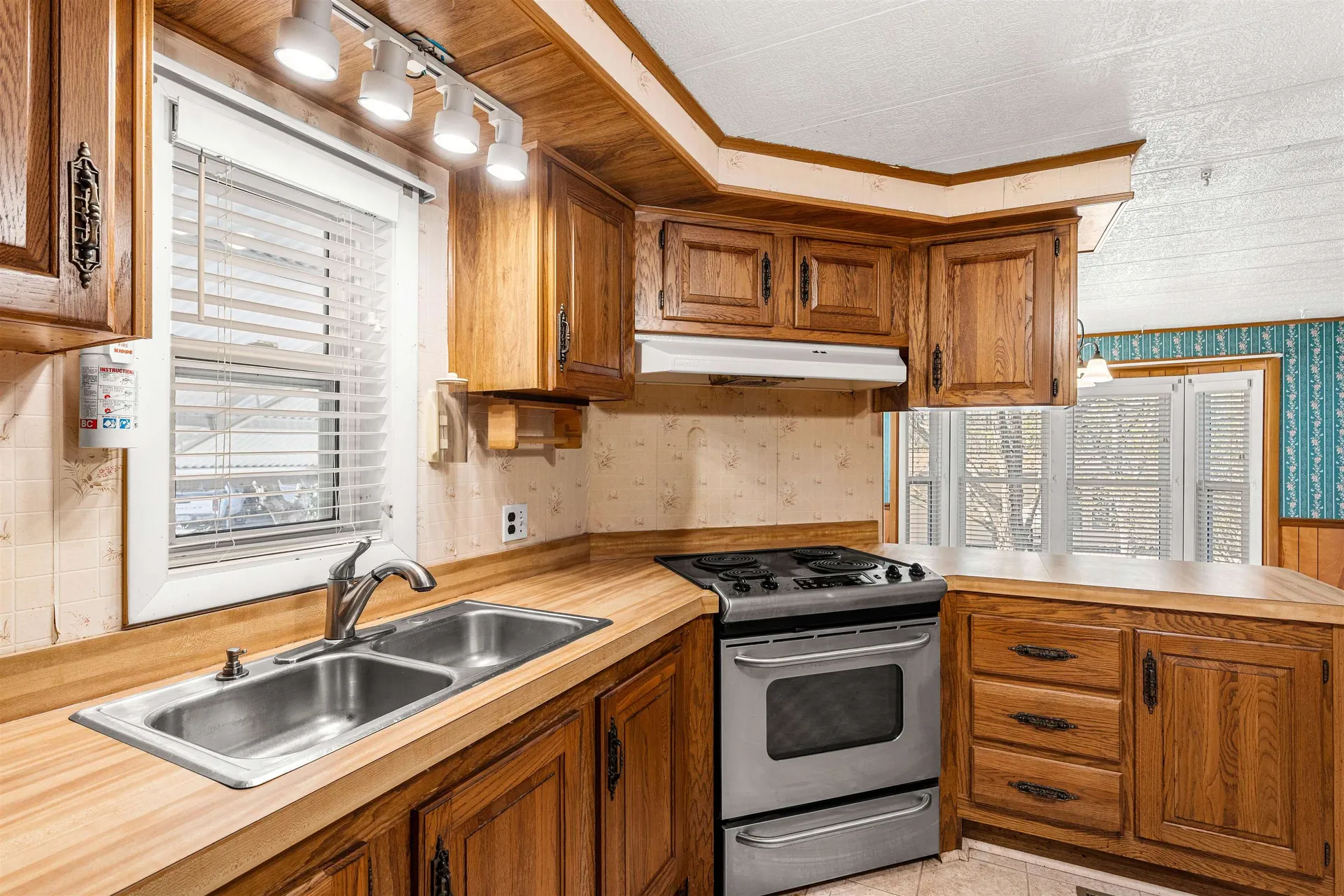 19 Kelly Court Goffstown NH 03045