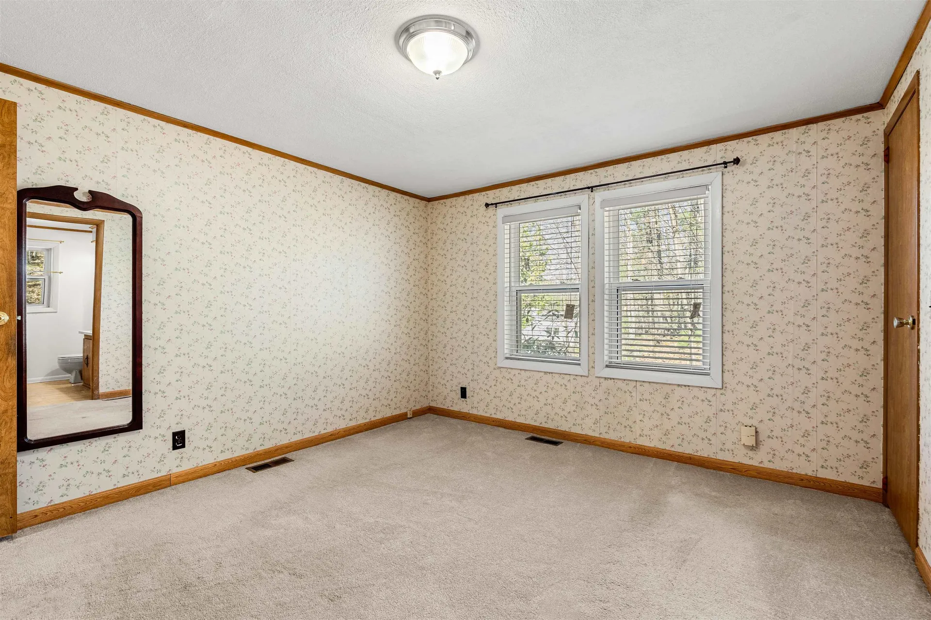19 Kelly Court Goffstown NH 03045