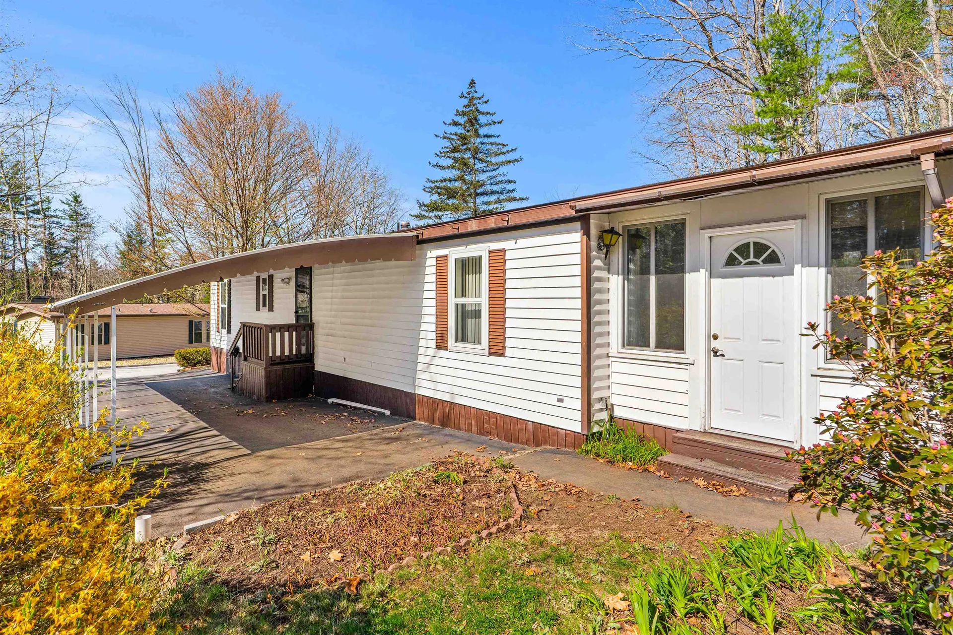19 Kelly Court Goffstown NH 03045