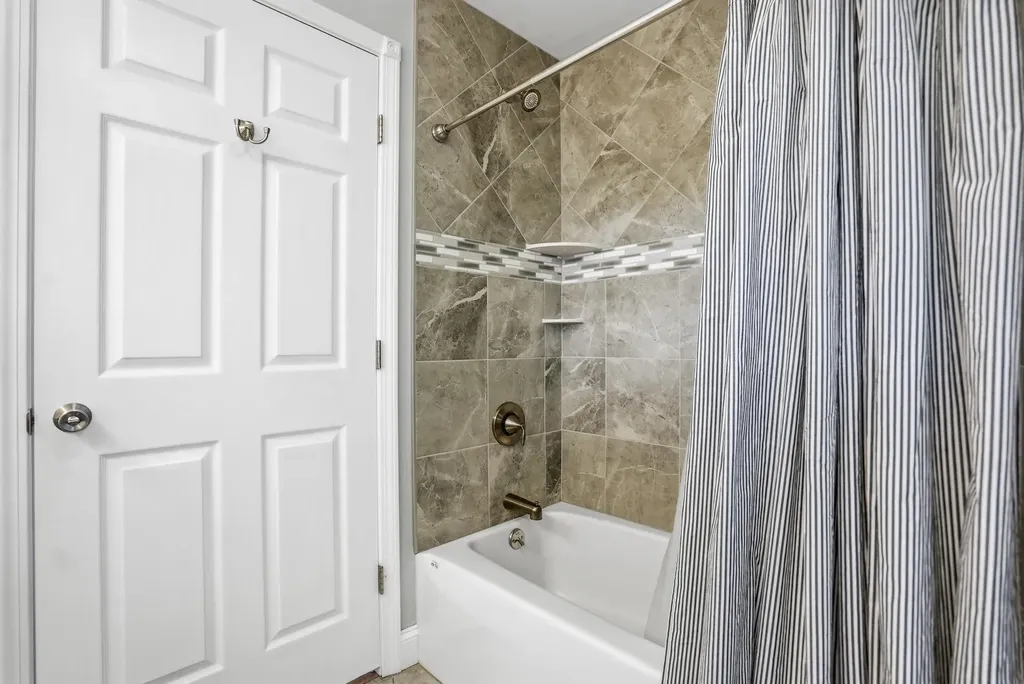 149 Elcy Lane Charlotte VT 05445