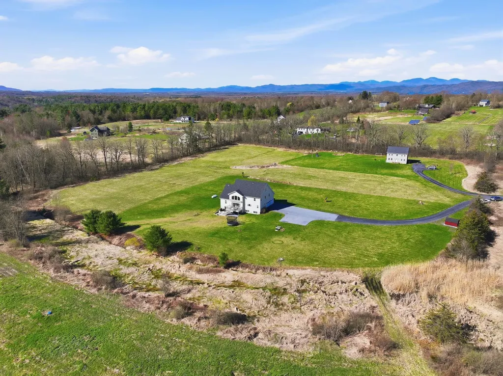 149 Elcy Lane Charlotte VT 05445