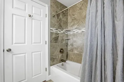 149 Elcy Lane Charlotte VT 05445