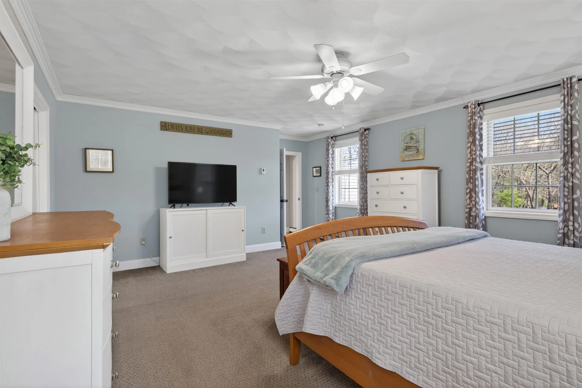5 Maureen Lane Hudson NH 03051