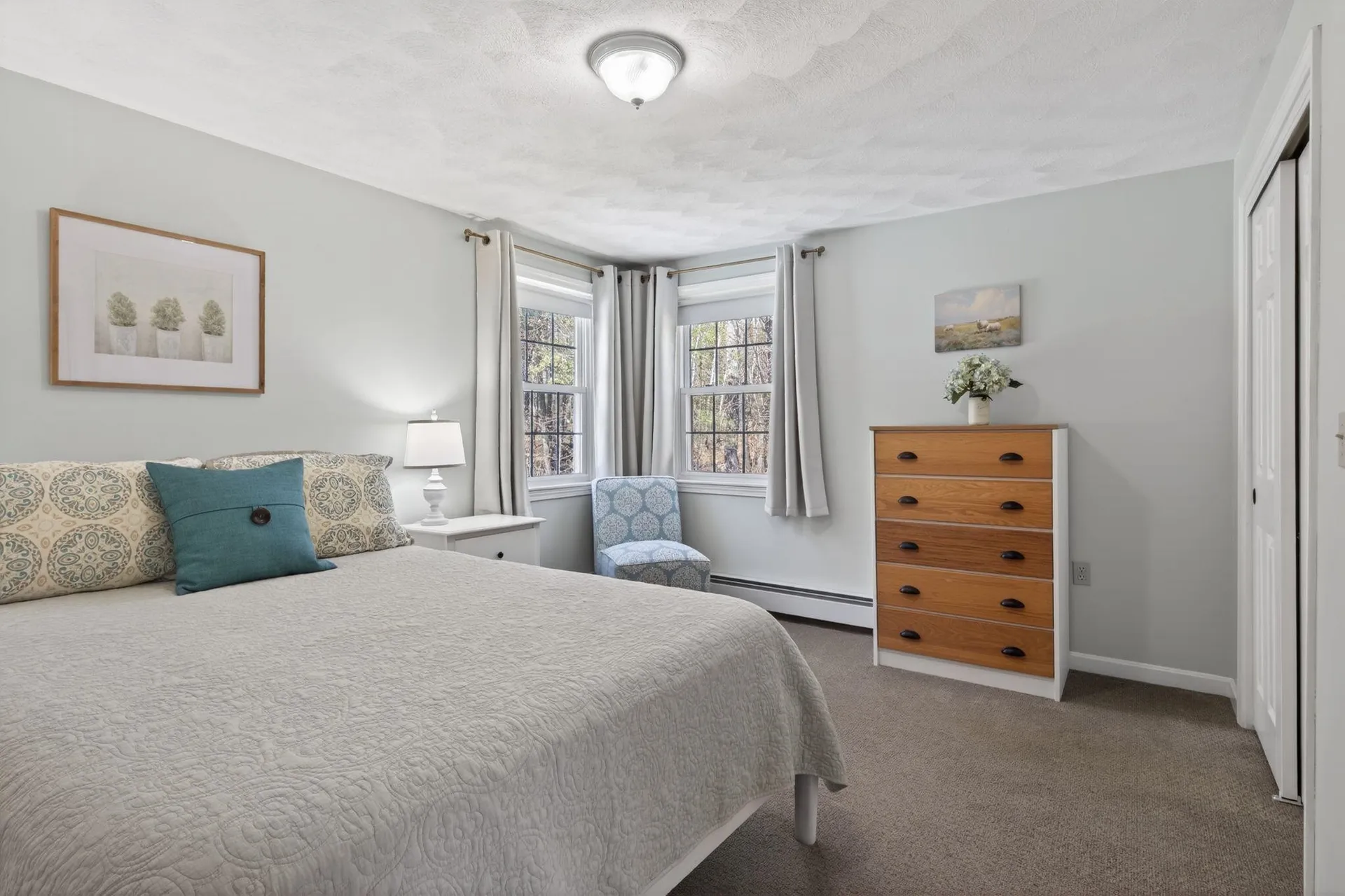 5 Maureen Lane Hudson NH 03051