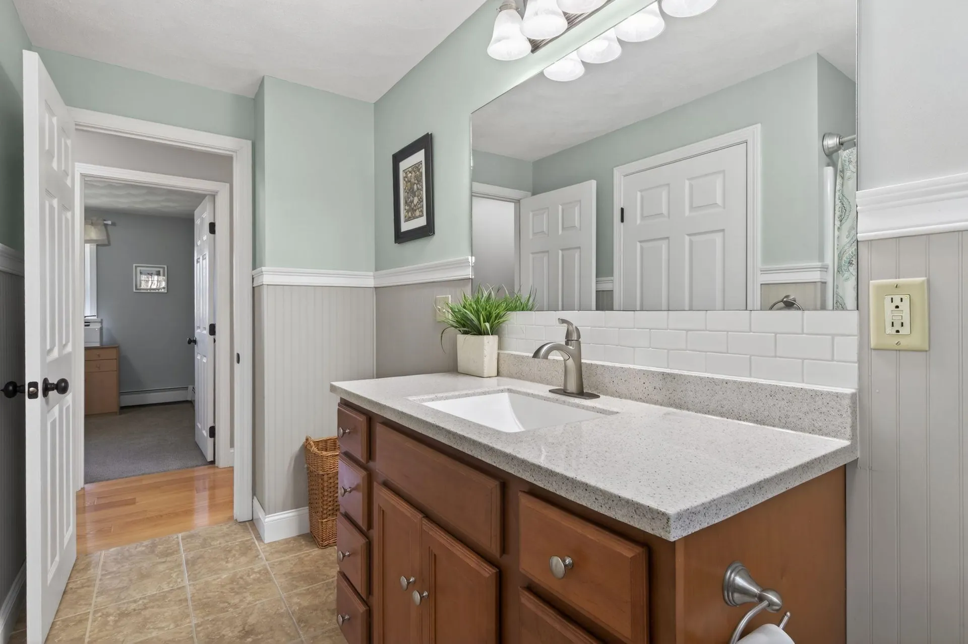 5 Maureen Lane Hudson NH 03051