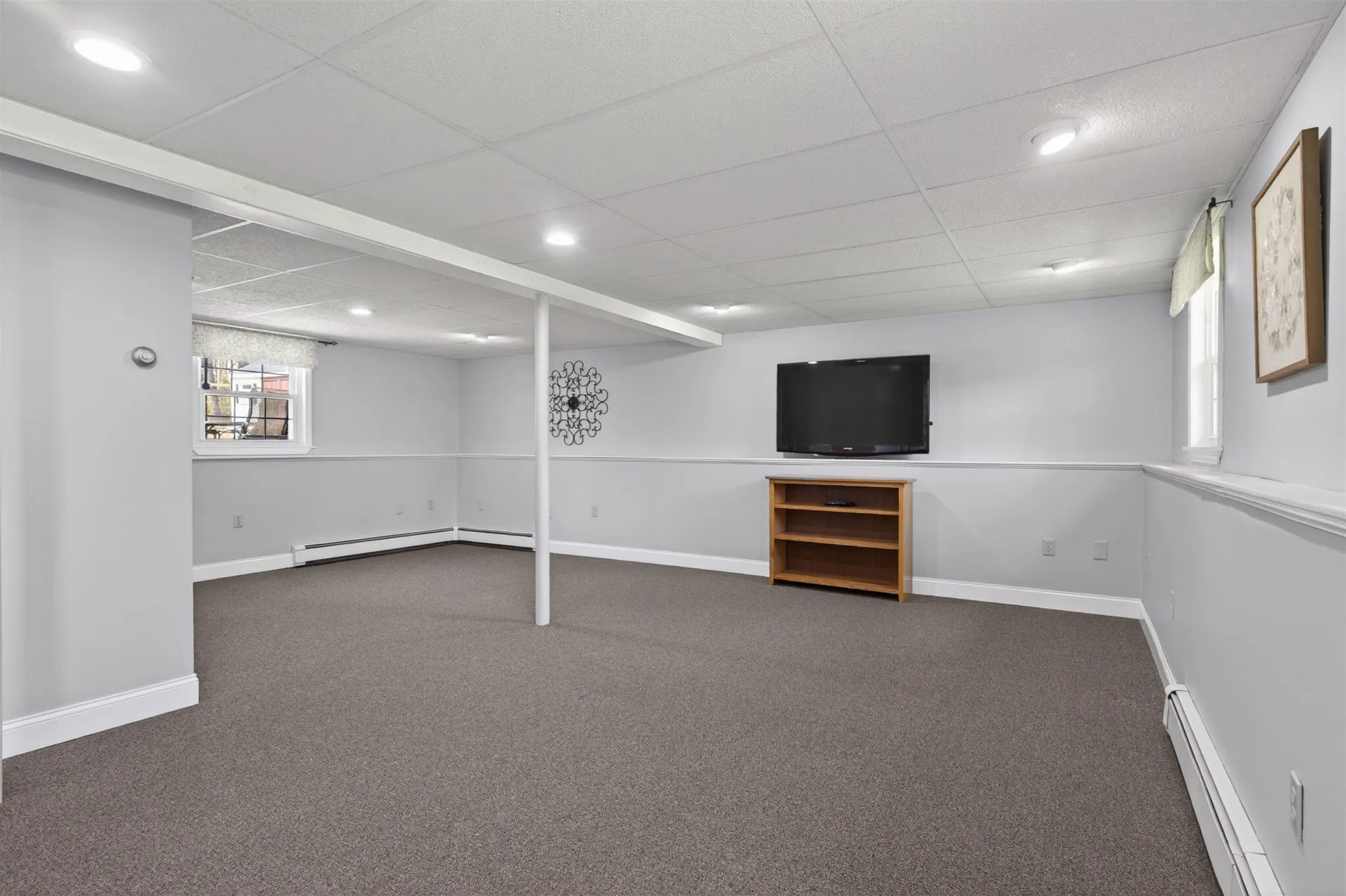 5 Maureen Lane Hudson NH 03051