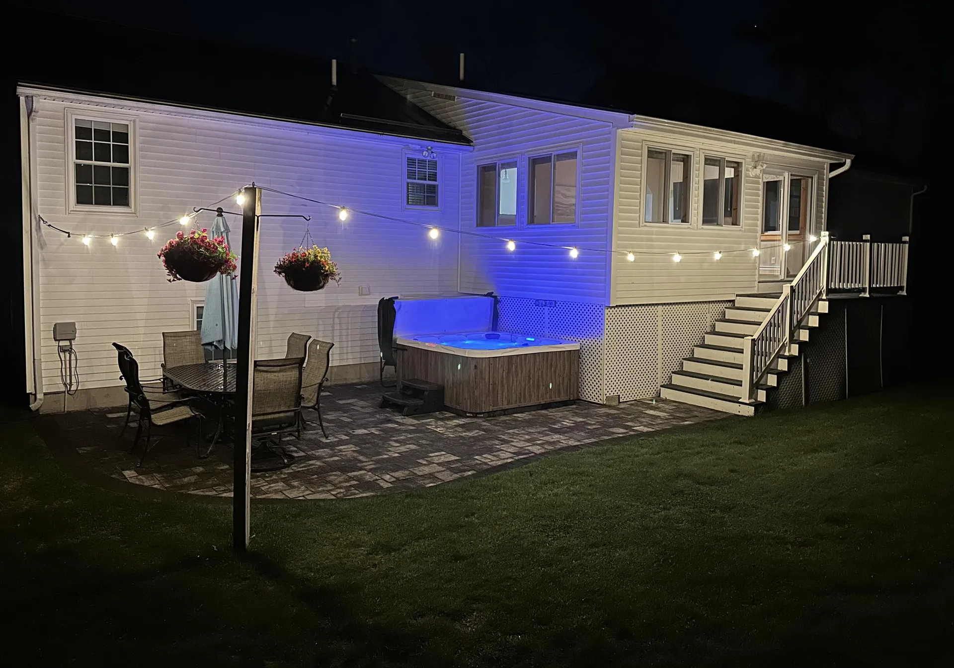 5 Maureen Lane Hudson NH 03051