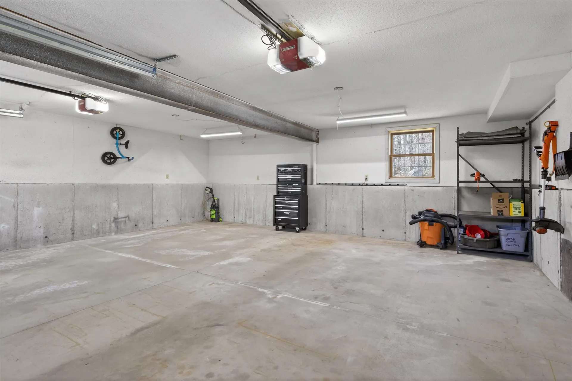 5 Maureen Lane Hudson NH 03051