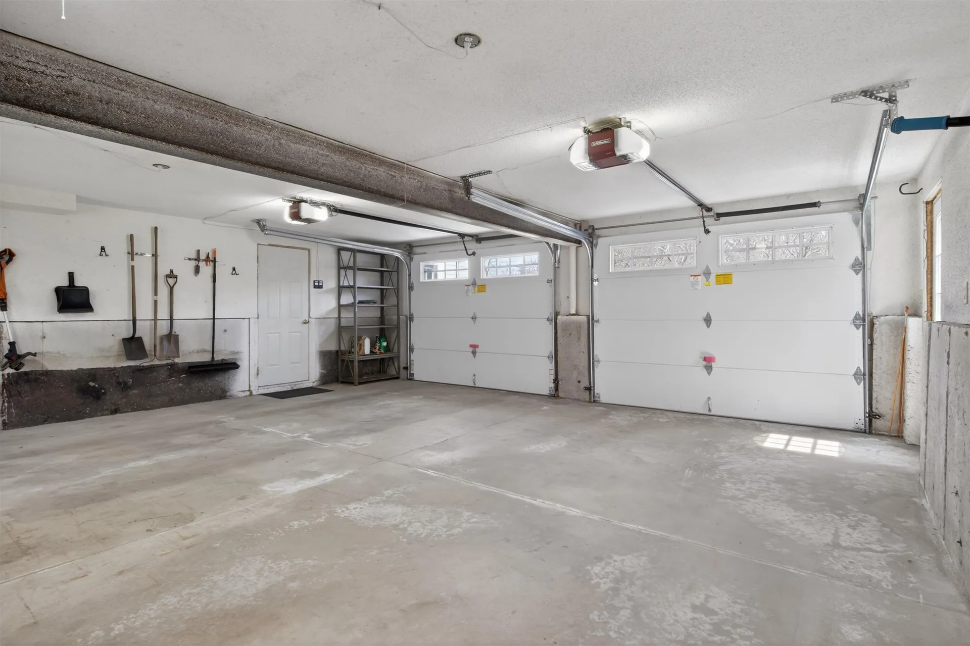 5 Maureen Lane Hudson NH 03051
