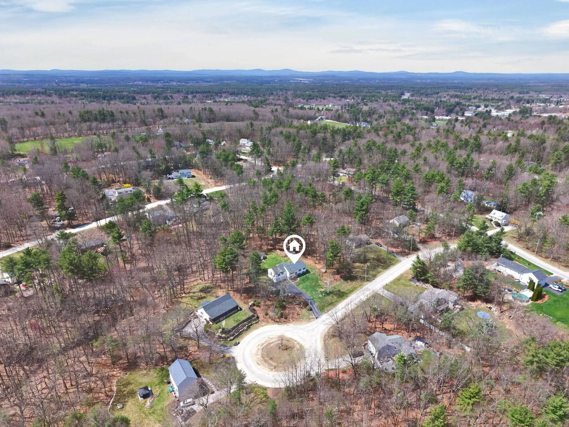 5 Maureen Lane Hudson NH 03051