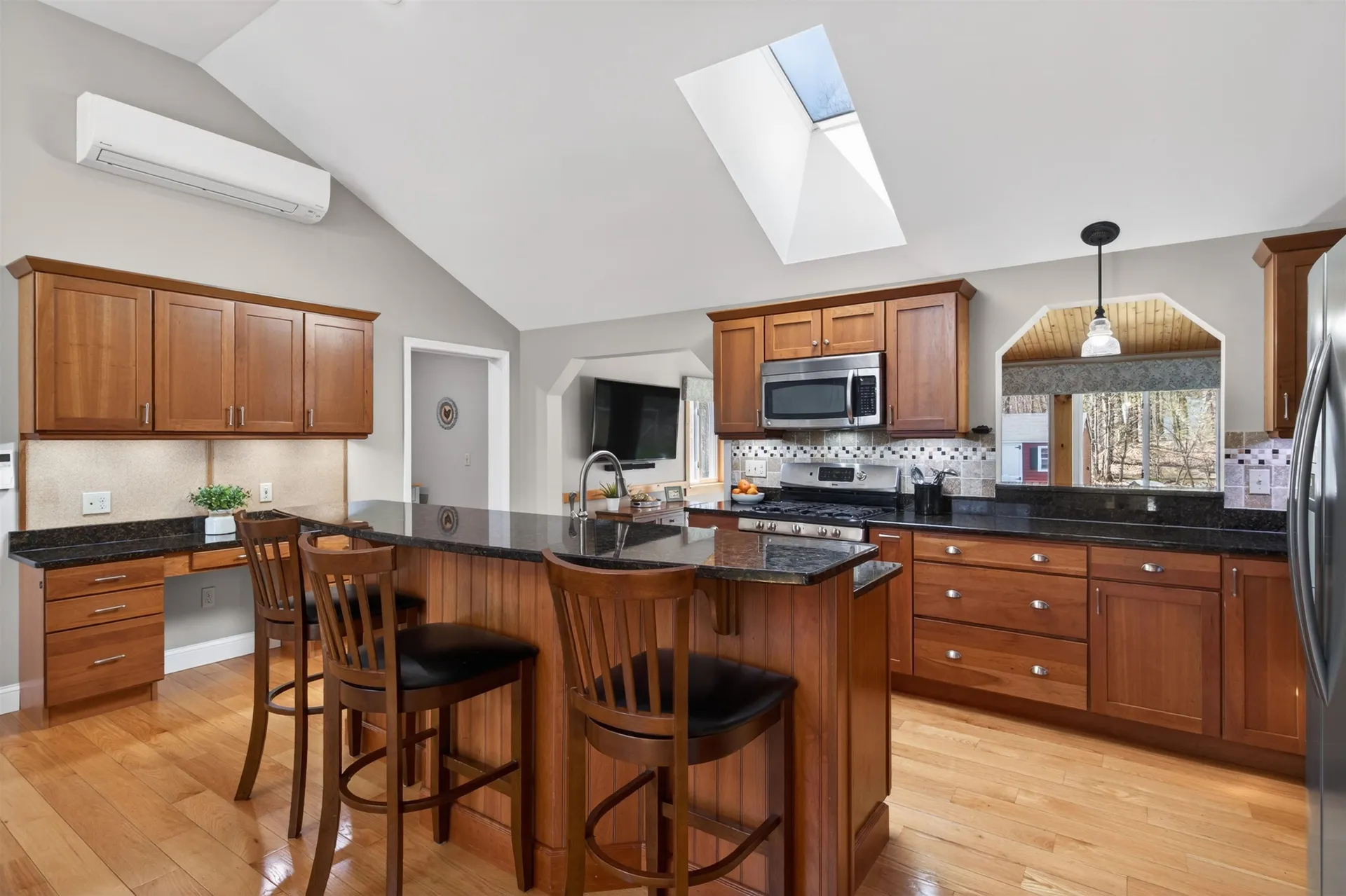 5 Maureen Lane Hudson NH 03051