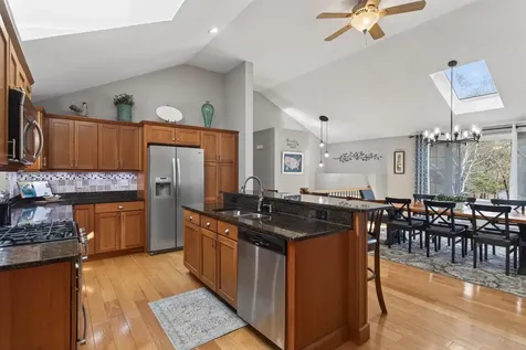 5 Maureen Lane Hudson NH 03051