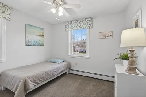 5 Maureen Lane Hudson NH 03051