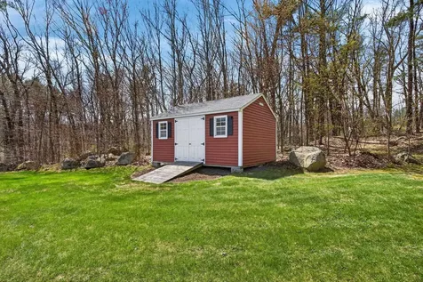 5 Maureen Lane Hudson NH 03051