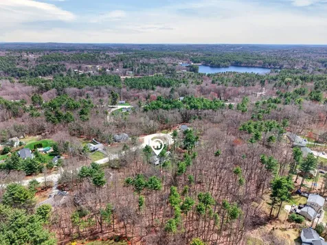 5 Maureen Lane Hudson NH 03051