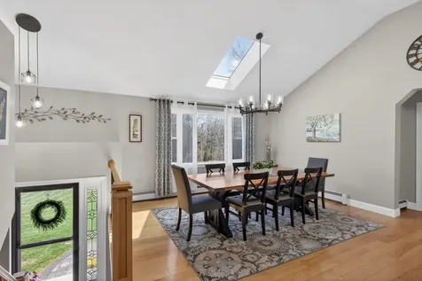 5 Maureen Lane Hudson NH 03051