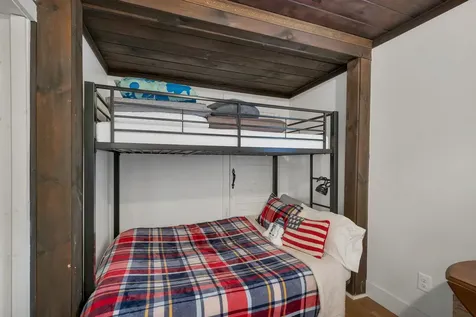 78 Beach Pond Road Wolfeboro NH 03894
