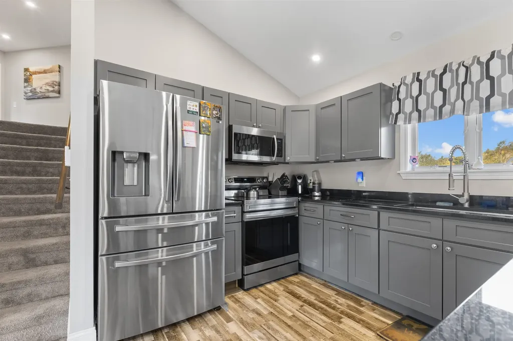 10 Harvest Court Littleton NH 03561