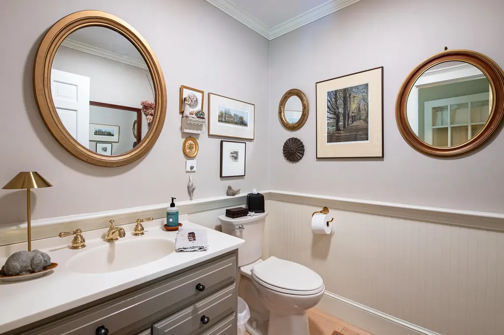 8 Old Seabury Road York ME 03909