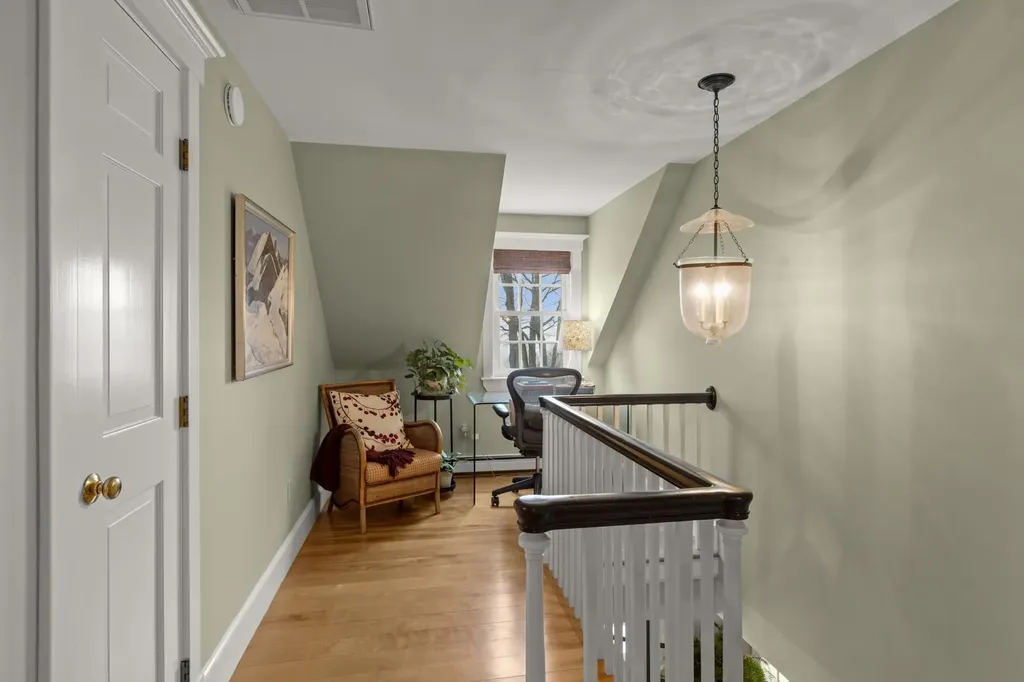 8 Old Seabury Road York ME 03909