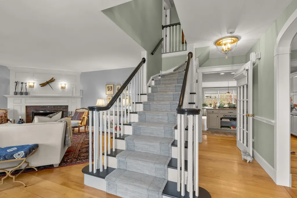 8 Old Seabury Road York ME 03909