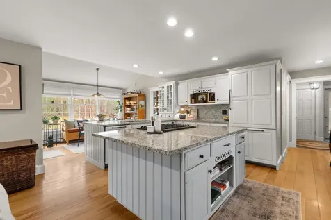 8 Old Seabury Road York ME 03909