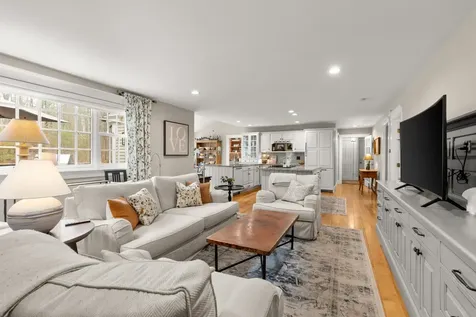 8 Old Seabury Road York ME 03909