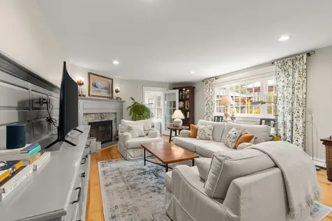 8 Old Seabury Road York ME 03909
