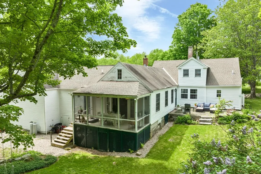 5 Trask Mountain Road Wolfeboro NH 03894
