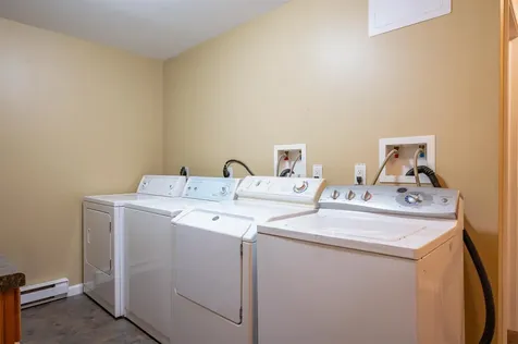 58 Amherst Street Nashua NH 03064