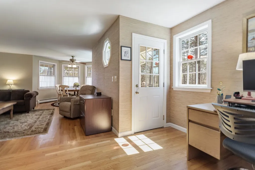 38 Mcintosh Way Greenland NH 03840