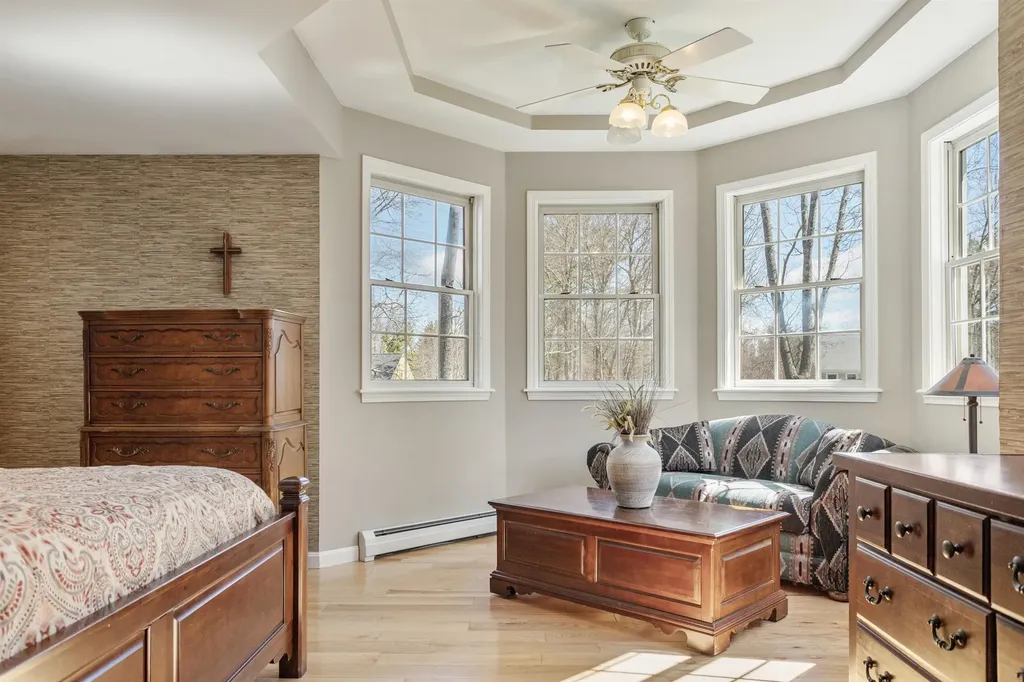 38 Mcintosh Way Greenland NH 03840