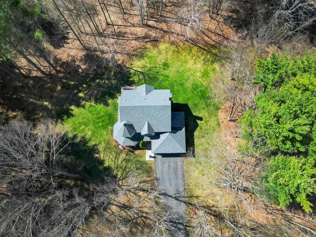 38 Mcintosh Way Greenland NH 03840